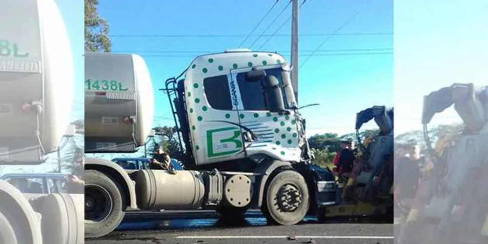 Colisão deixou o trânsito congestionado nos dois sentidos da via