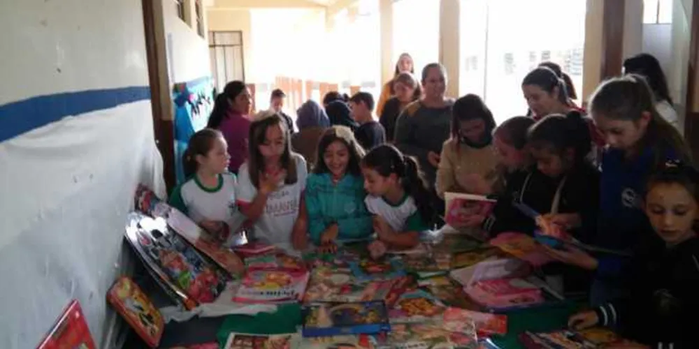 Imagem ilustrativa da imagem Leitura em Imbituva envolve pais e alunos