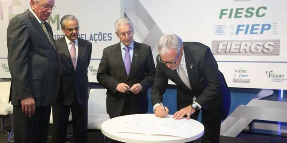 Imagem ilustrativa da imagem Federações das indústrias pedem modernização trabalhista