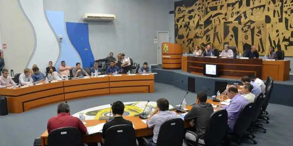 Imagem ilustrativa da imagem Câmara rejeita renegociação de dívida do FGTS