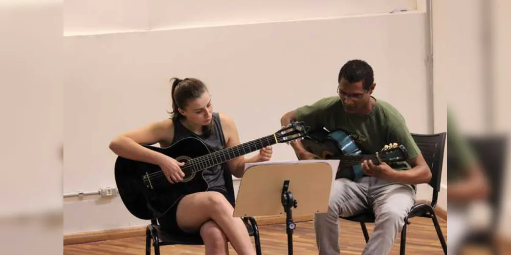 Imagem ilustrativa da imagem Conservatório promove palestra sobre violão erudito