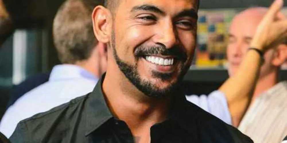 CELEBRAÇÃO - O renomado profissional de eventos João Callas reserva esta terça feira (25) para brindar a passagem de seu aniversário. João Callas que é um dos nomes mais reconhecidos do país pelo seu bom gosto, consciente de que o sucesso da comemoração está na harmonia de todos os serviços, atua ao lado de criteriosa cartela de fornecedores selecionados pelo elevado padrão de qualidade. Da coluna RC os votos de felicidades infinitas.