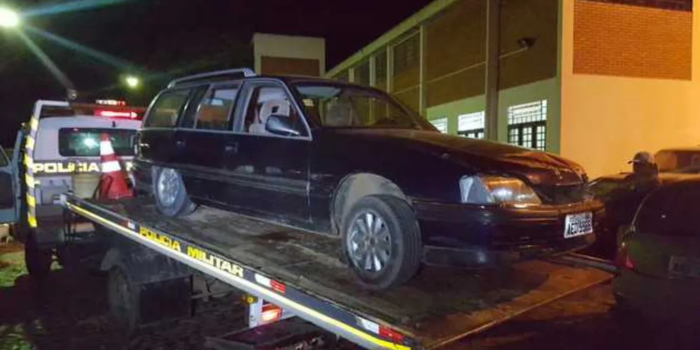 Veículo usado pelos criminosos foi recuperado pouco tempo depois, mas ninguém foi preso | aRede/COP