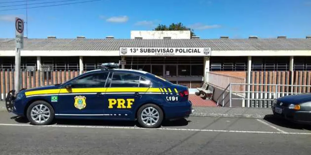 Imagem ilustrativa da imagem Caminhoneiro é detido suspeito de adulterar placas