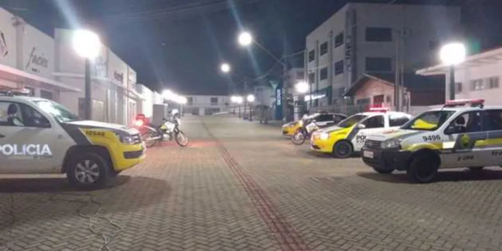 Policiais realizaram bloqueios em diversos locais da cidade | Divulgação/PM