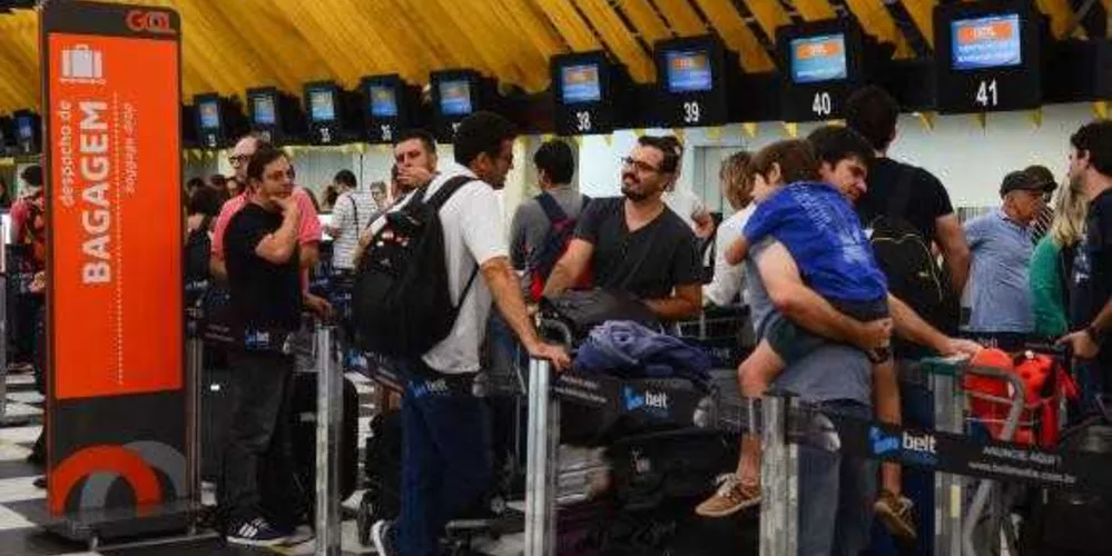 Companhias aéreas ainda não definiram quando começarão a cobrar pelo despacho de bagagens | Rovena Rosa/Agência Brasil
