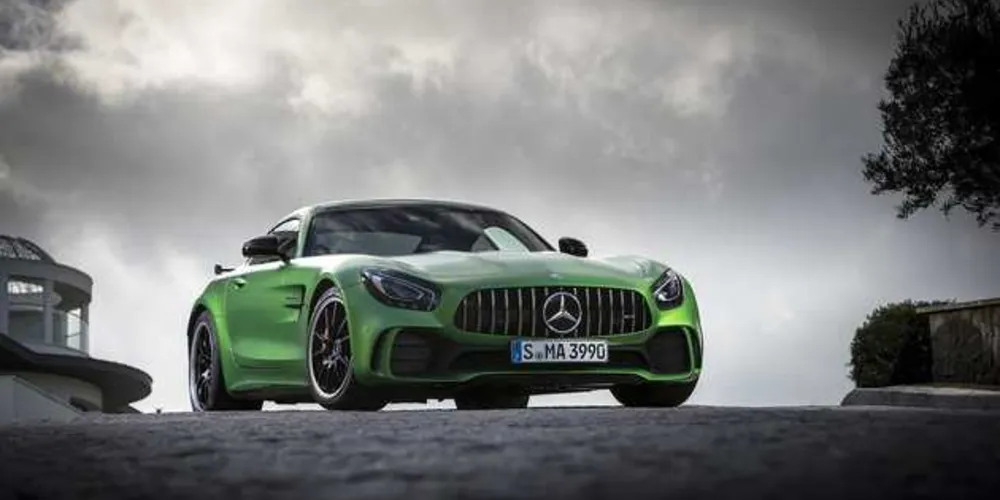 Imagem ilustrativa da imagem Mercedes-Benz inicia vendas do AMG GT R no Brasil