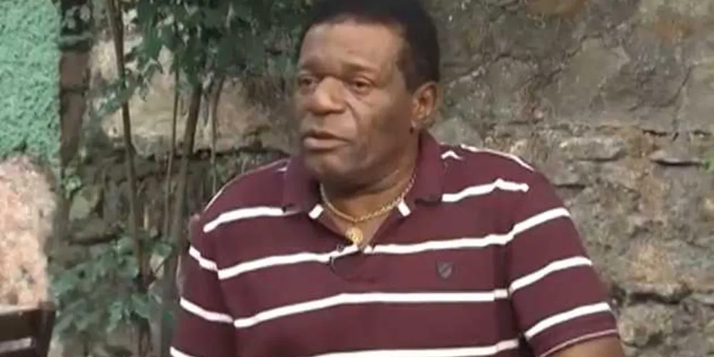 Imagem ilustrativa da imagem Corpo de Almir Guineto é sepultado no cemitério de Inhaúma