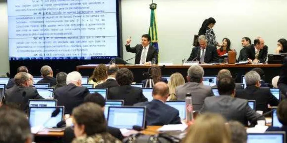 Expectativa é que votação dos destaques termine até as 16h | Marcelo Camargo/Arquivo Agência Brasil