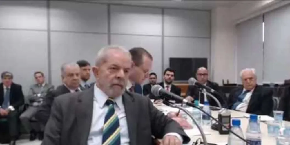 Ex-presidente prestou depoimento ao juiz Sérgio Moro/ Foto: JFPR