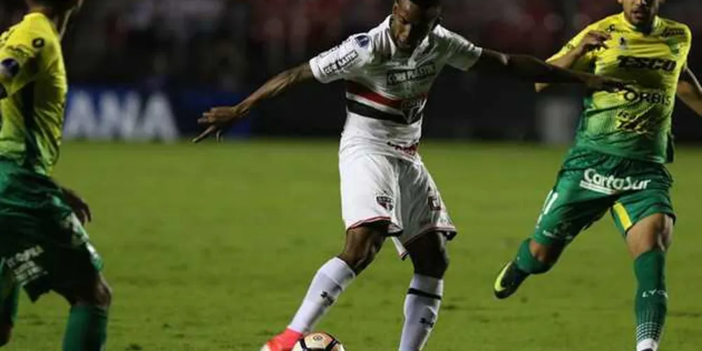Empate em 1 a 1 no Morumbi classificou os argentinos do Defensa y Justicia | Rubens Chiri/saopaulofc.net