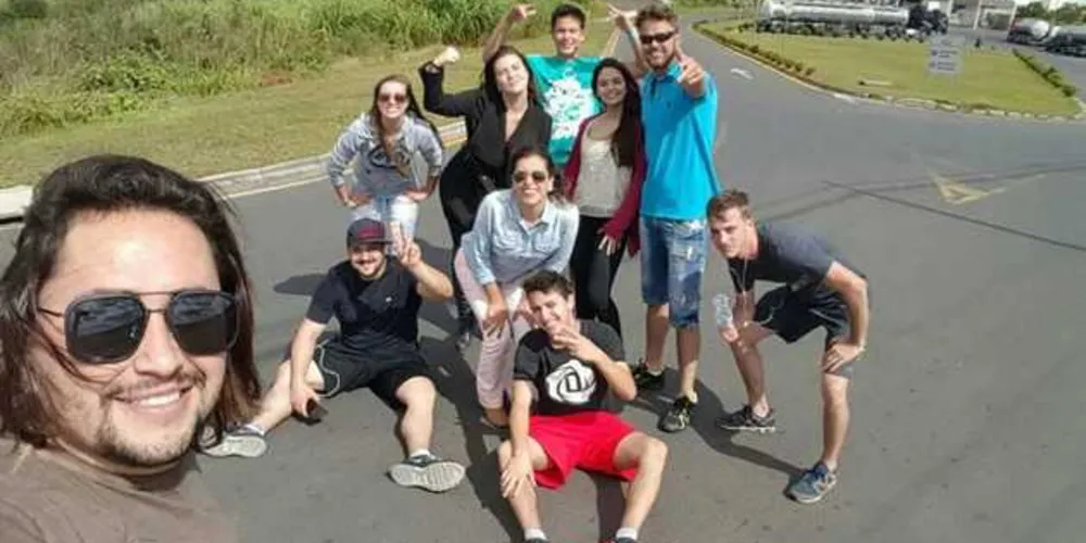 Imagem ilustrativa da imagem Grupo cumpre promessa e caminha de Castro a PG