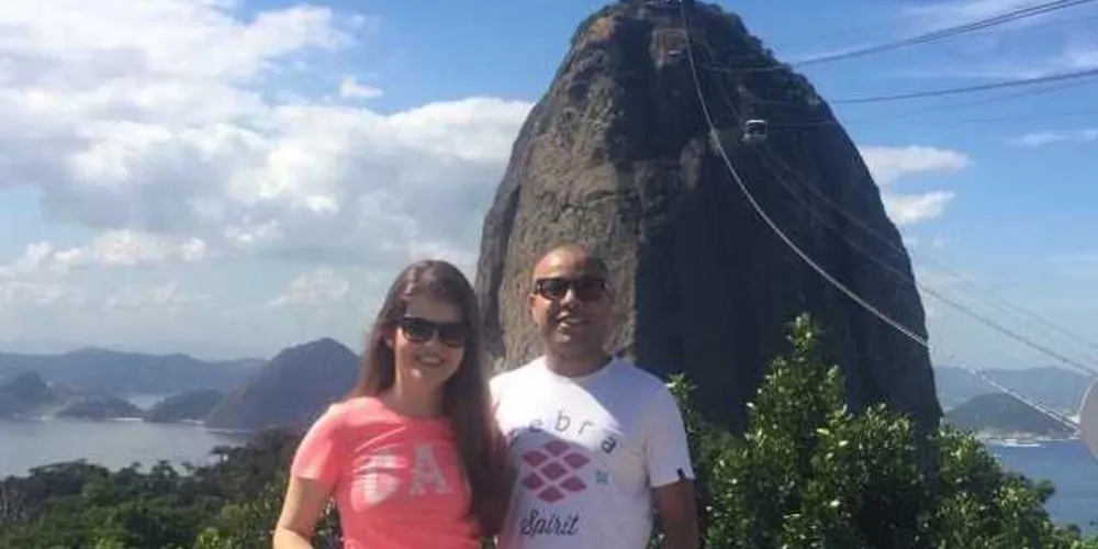 TRIP - O advogado Wesley Nunes Bueno e a namorada Vanessa Janoni, reservaram a última semana para curtirem momentos de lazer na cidade maravilhosa. No roteiro do casal, os principais pontos turísticos do Rio de Janeiro e a famosa noite carioca. 
