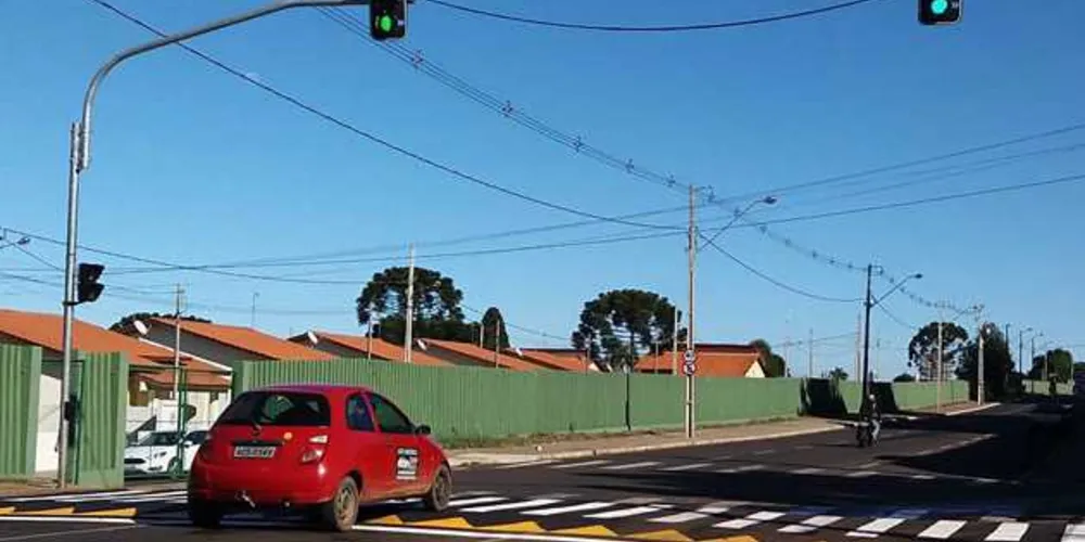 Imagem ilustrativa da imagem AMTT instala travessia elevada em avenida