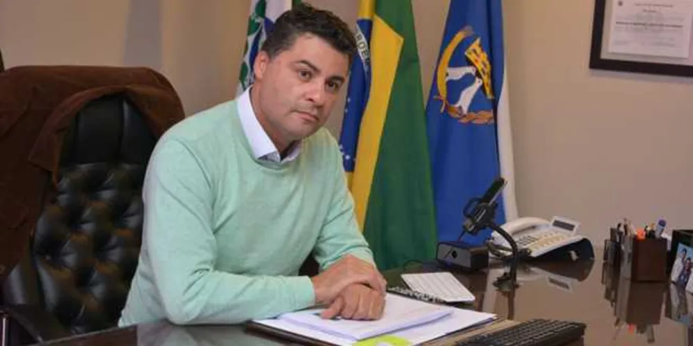 Imagem ilustrativa da imagem Rangel sanciona lei de “transparência” na Saúde