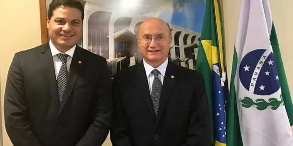 Ministro da Justiça, o paranaense Osmar Serraglio, durante audiência com Sandro Alex