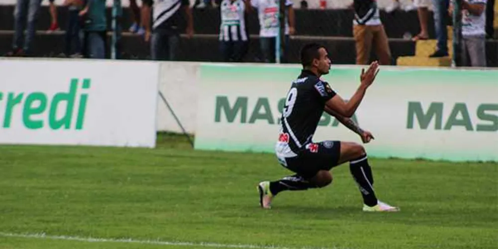 A alguns dias da estreia na “D”, Lucas Batatinha demonstra felicidade por jogar em casa na estreia pela competição | Divulgação