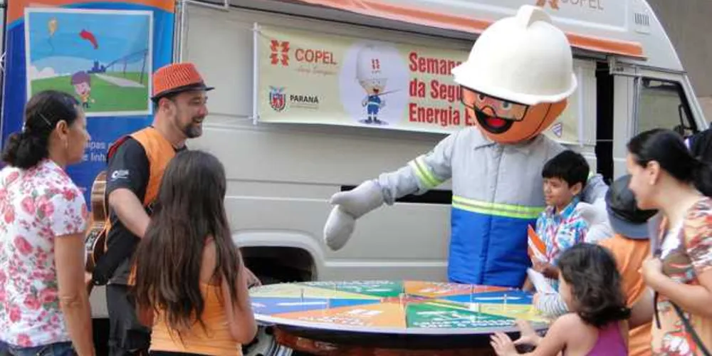 Imagem ilustrativa da imagem Copel vai às ruas alertar sobre riscos da energia elétrica
