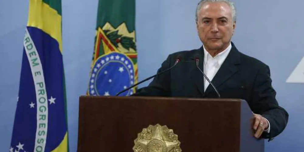 Presidente se reuniu com ministros e representantes da base aliada para debater crise | José Cruz/Agência Brasil