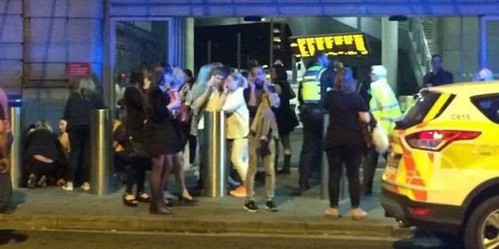 Atentado aconteceu na noite desta segunda-feira em Manchester, no norte da Inglaterra | Reprodução/Twitter
