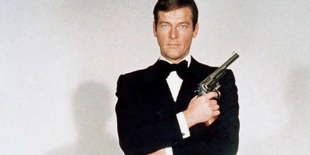 Moore interpretou o espião mais famoso do mundo em sete filmes entre 1973 e 1985 | Divulgação