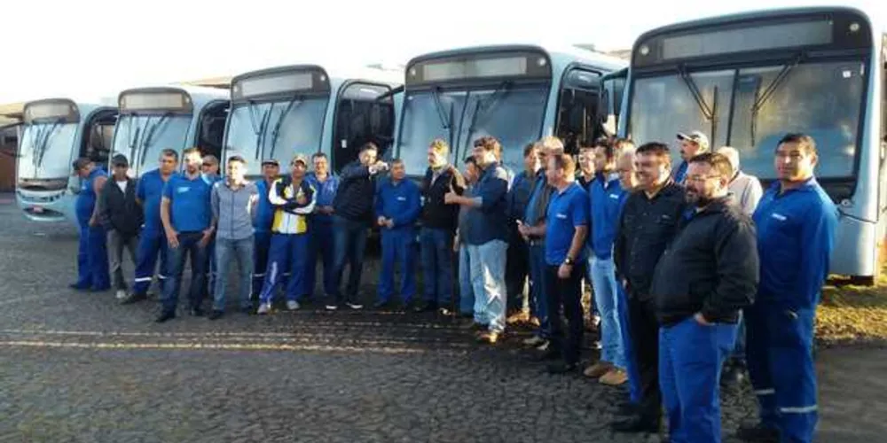 Imagem ilustrativa da imagem Prefeitura compra cinco ônibus para transporte de passageiros
