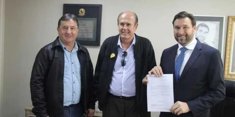 Imagem ilustrativa da imagem Pauliki entrega R$ 230 mil em emendas para Reserva e Centenário do Sul