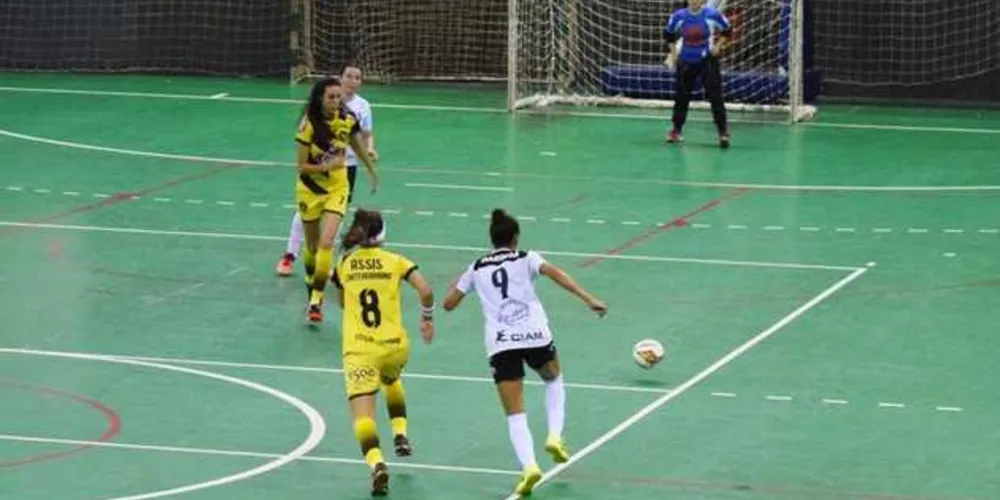 Imagem ilustrativa da imagem Futsal feminino de PG encara hoje o Maringá