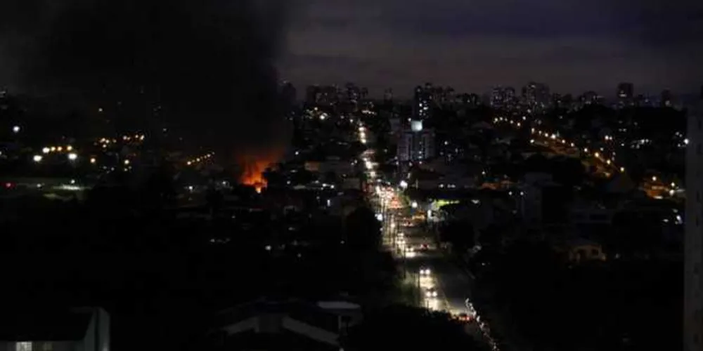 Vítima foi encontrada dentro do banheiro da residência | Rafael Sato/Banda B