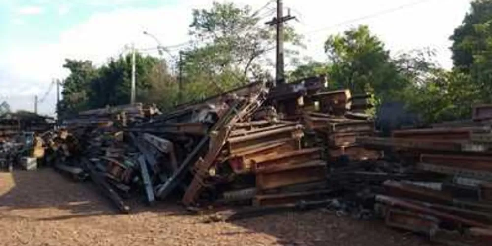 Batidas em postes causam 16 desligamentos por dia no PR/ Foto: AEN