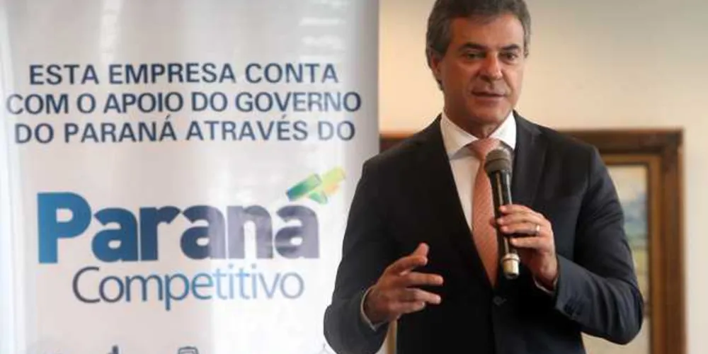 Imagem ilustrativa da imagem Beto Richa abre ‘Fórum do Milho’ na região