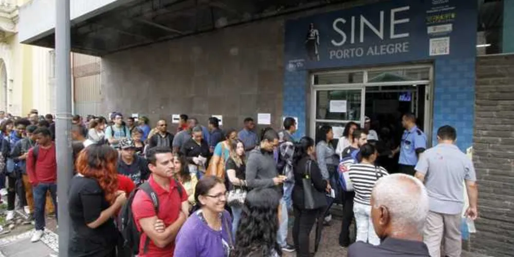 Desemprego no Brasil atinge 14 milhões de pessoas/ Foto: Marcelo Ribeiro/Jornal do Comércio 