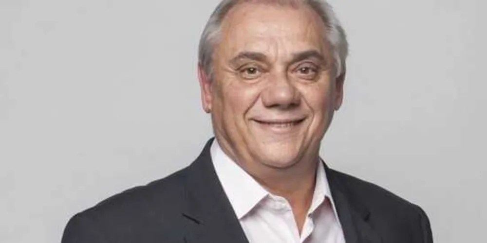 Imagem ilustrativa da imagem Marcelo Rezende desmente boatos sobre tratamento