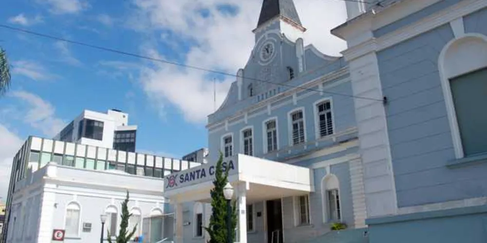 Vítima levou um golpe de faca no pescoço e foi internada na Santa Casa com risco de morrer | Arquivo JM