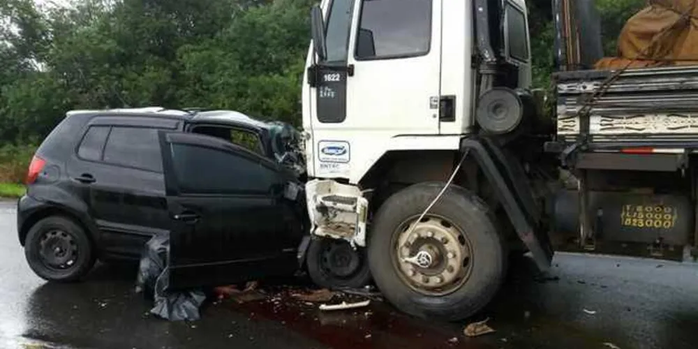 Soldado Mauro Henrique Tenório dirigia carro que bateu de frente com caminhão na PR-151, entre Palmeira e São João do Triunfo | Reprodução/Alex Durski