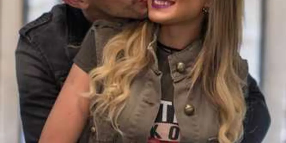Camila V. Caldeira e Murilo Bevervanço
“O amor é a força mais sutil do mundo.” Mahatma Gandhi
