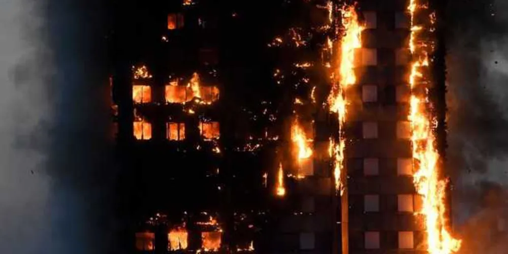 Causa do fogo no edifício residencial ainda é desconhecida; número de mortos também não foi confirmado oficialmente