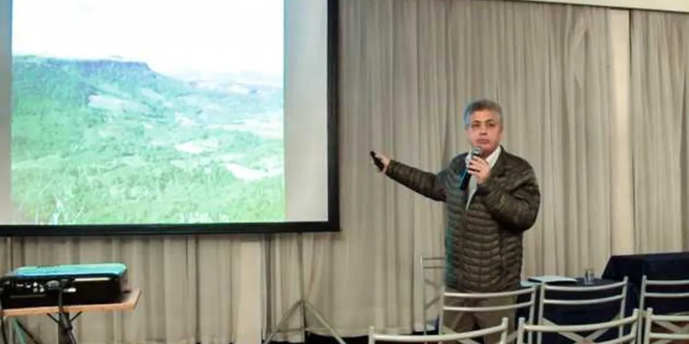 Palestra promovida pela Faculdade Secal tratou do projeto que pretende reduzir a área da Escarpa Devoniana | Divulgação