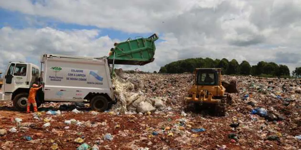 Aterro Botuquara recebe o lixo doméstico produzido em Ponta Grossa há mais de meio século e é tido como um "problema crônico"