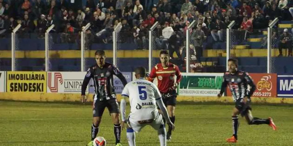 Fantasma é surpreendido pelo adversário e perde a invencibilidade na Segunda Divisão do Paranaense