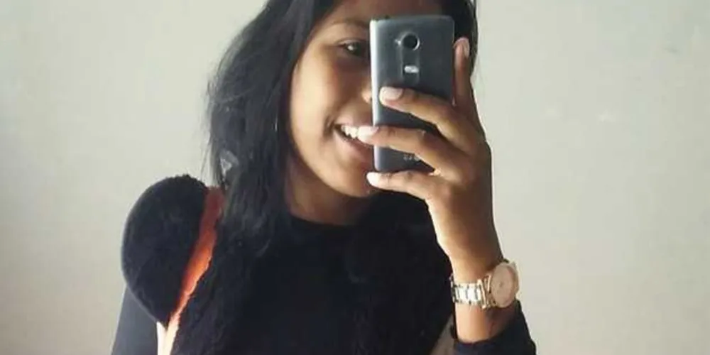 Familiares não conseguem contato com a jovem desde a noite de sexta-feira (16)