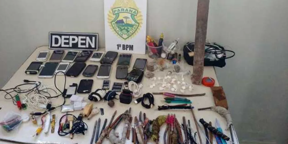 Imagem ilustrativa da imagem Celulares e armas improvisadas são retirados de cadeia