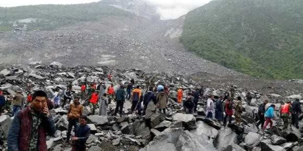 Imagem ilustrativa da imagem Deslizamento de terra deixa desaparecidos na China