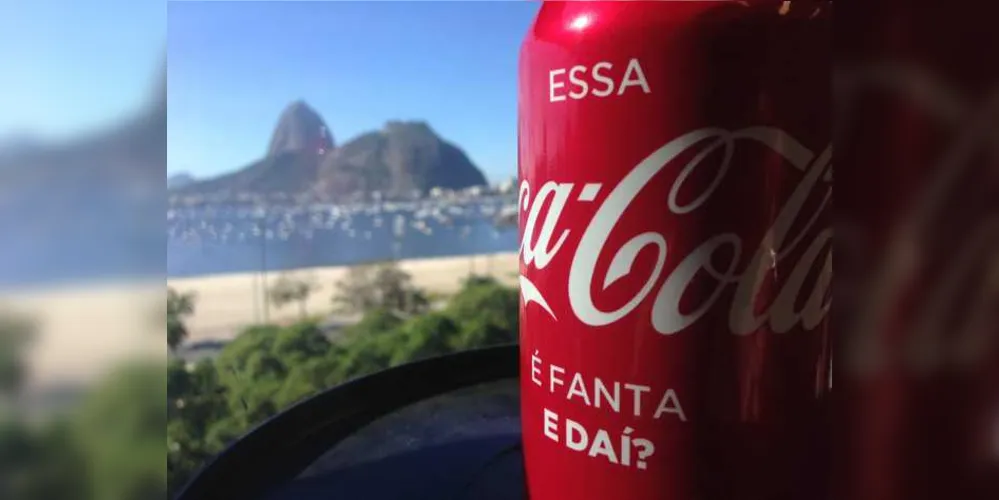 Imagem ilustrativa da imagem 'Coca que é Fanta' marca ação do dia do Orgulho LGBT