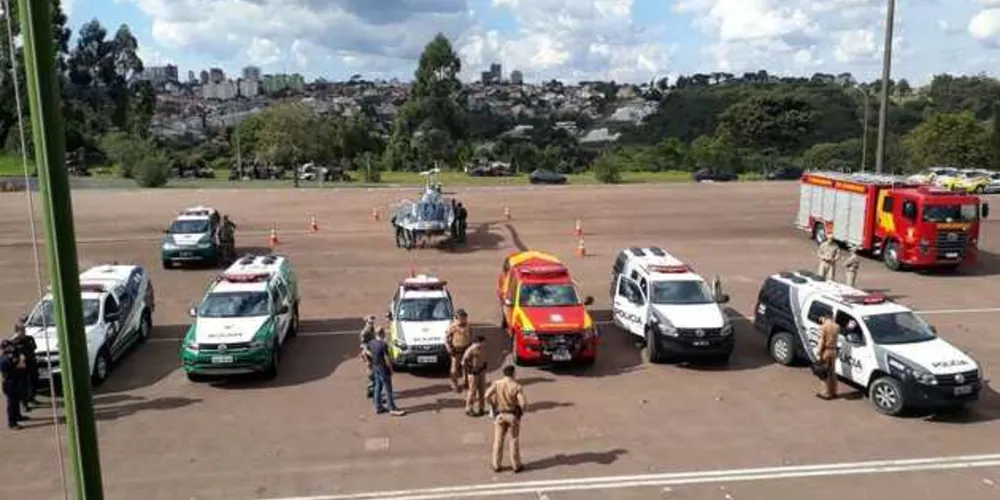 O governo do Estado liberou um helicóptero para apoiar as ações terrestres