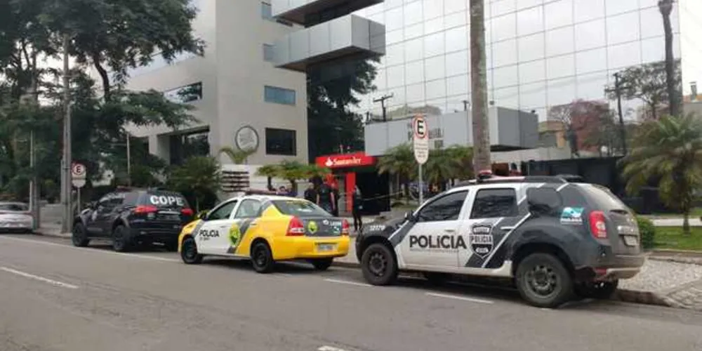Imagem ilustrativa da imagem Porteiro flagra bandidos da gangue do maçarico em Curitiba