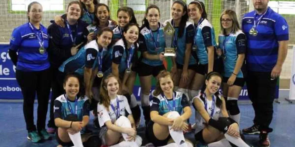 De forma invicta, UEPG/Vôlei Base conquista o título e a vaga para a elite em 2018 na categoria Sub-16 | Thiago Paes/FPV