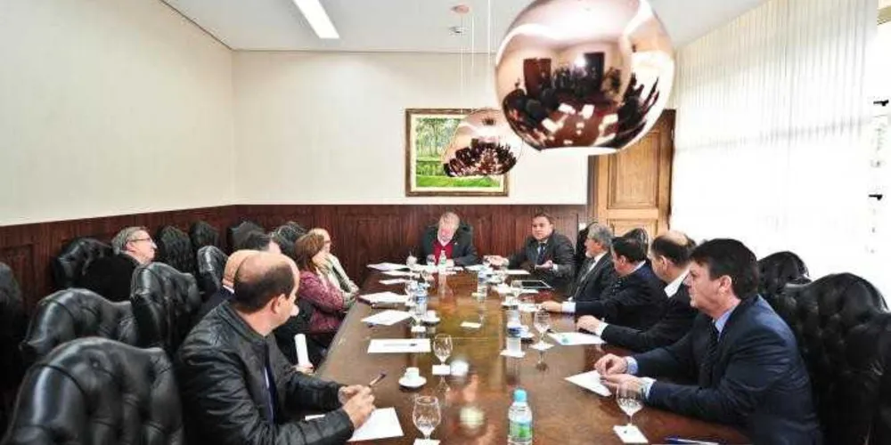 Imagem ilustrativa da imagem Deputados discutem alternativas para evitar extinção de zonas eleitorais