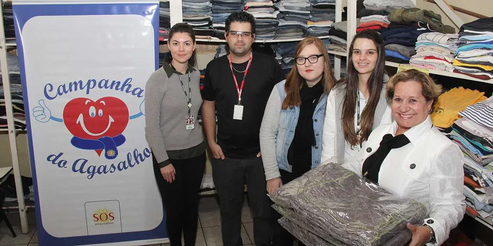 Representantes da CIPA e área de Sustentabilidade da empresa realizaram a entrega | Divulgação