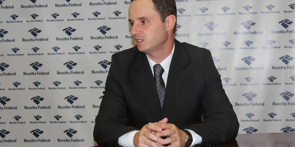 Imagem ilustrativa da imagem Receita Federal restitui R$ 10,5 milhões na região